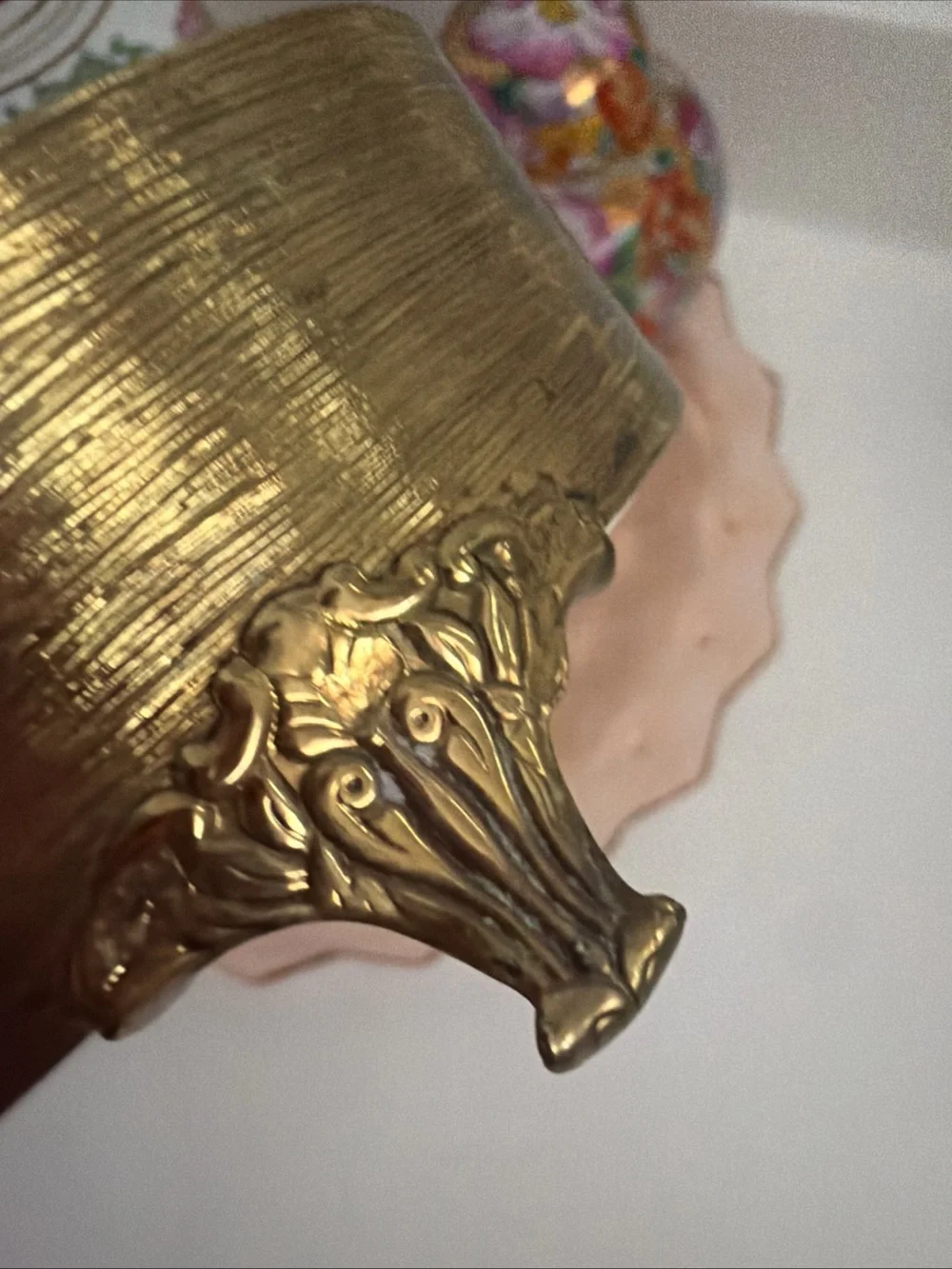 Vintage Stylebuilt seashell soap dish